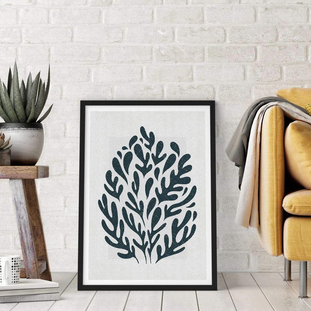 Plakat i sort ramme - Sort plantekomposition på en lys baggrund - 50x70cm - Naturens former - Moderne vægdekoration til stue og soveværelse ARTTOR
