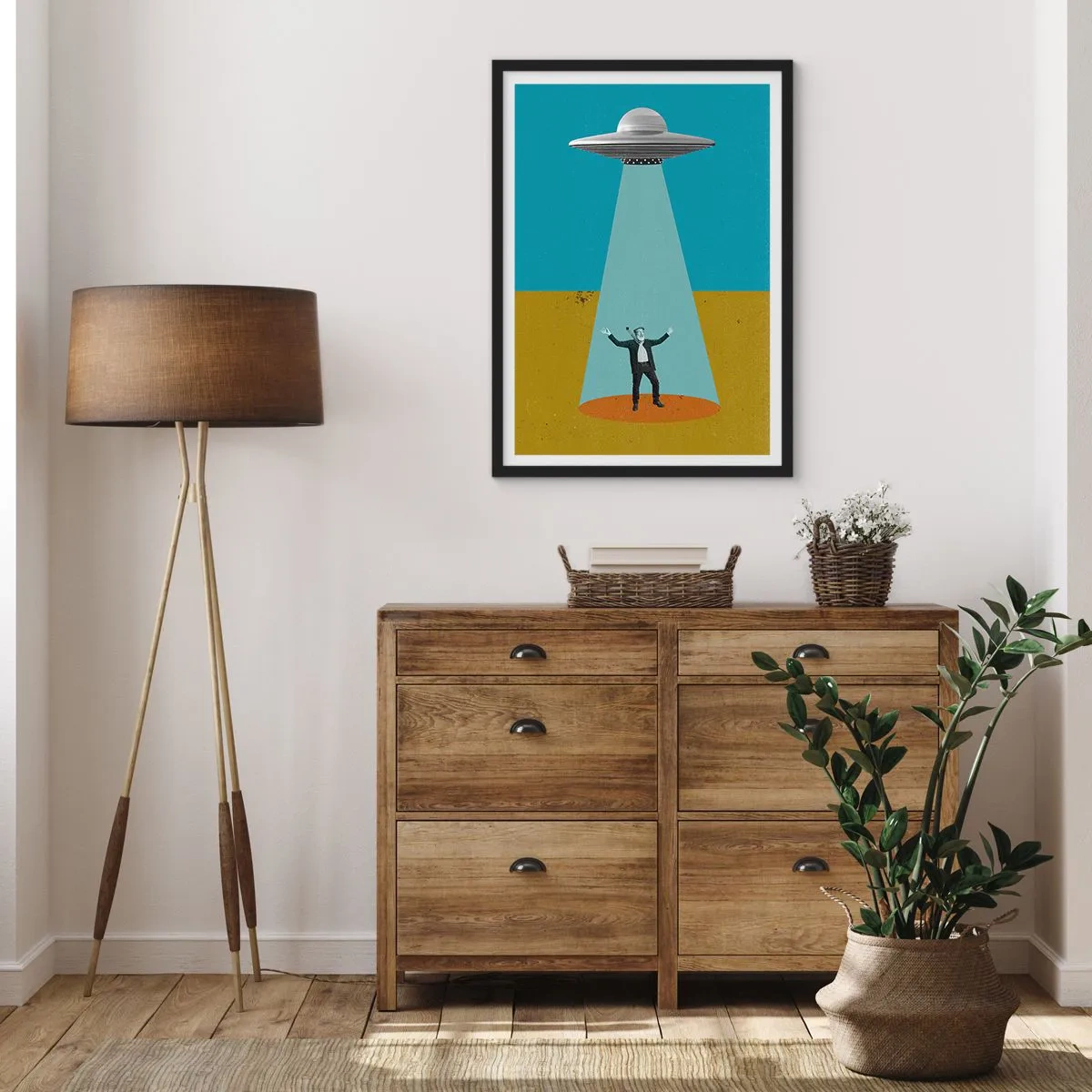Plakat i sort ramme - Retro illustration af en UFO-bortførelse - 50x70cm - Et tæt møde - Moderne vægdekoration til stue og soveværelse ARTTOR