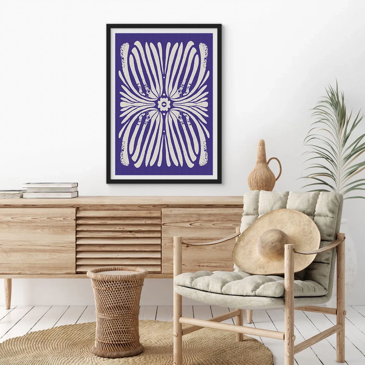 Plakat i sort ramme - Symmetrisk retro blomstermønster på en marineblå baggrund - 50x70cm - Etniske inspirationer - Moderne vægdekoration til stue og soveværelse ARTTOR
