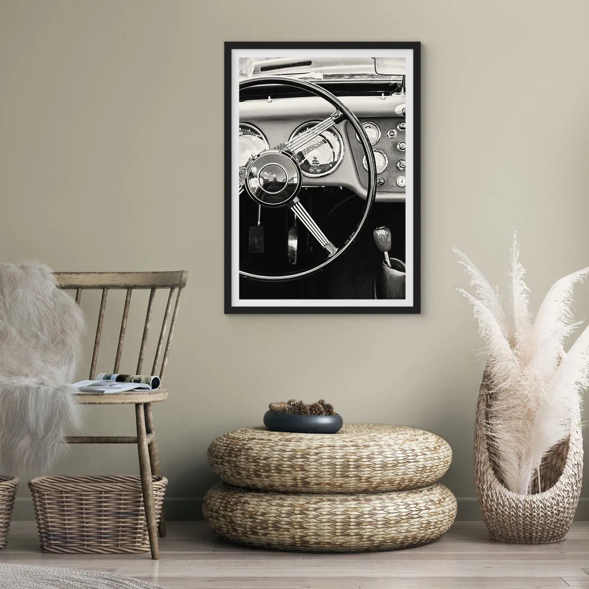 Plakat i sort ramme - Interiøret i en veteranbil i monokromatisk stil - 50x70cm - En drøm for samlere - Moderne vægdekoration til stue og soveværelse ARTTOR