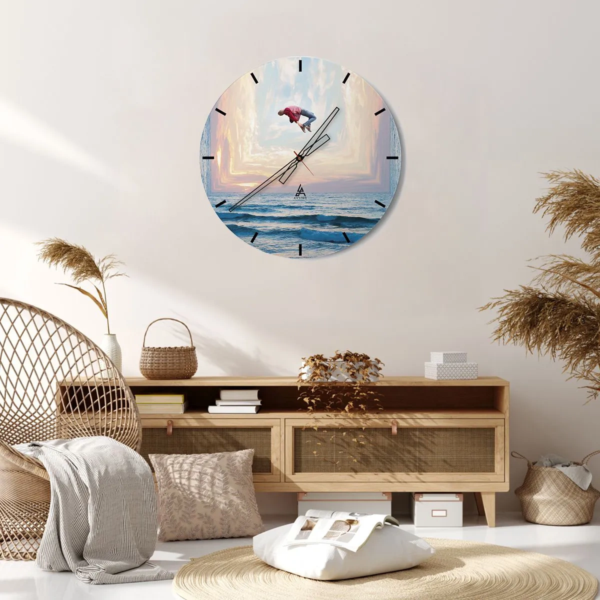 Vægur, Uret - En hoppende figur ved havet i et surrealistisk landskab - 30x30cm - Til en anden dimension - Moderne vægdekoration til stue, køkken og soveværelse ARTTOR