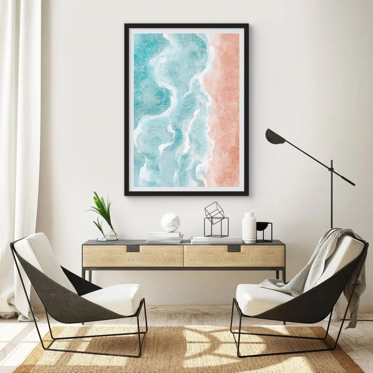 Plakat i sort ramme - Havbølger møder sandstranden - 50x70cm - Abstraktion af skyer - Moderne vægdekoration til stue og soveværelse ARTTOR