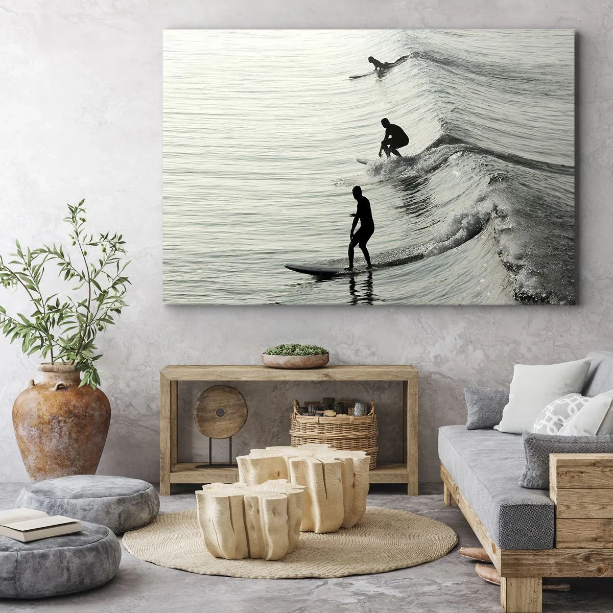 Lærredstryk - Billede på lærred - Surfere på bølgerne i et monokromt billede - 70x50cm - Mødet med bølgen - Moderne vægdekoration til stue og soveværelse ARTTOR