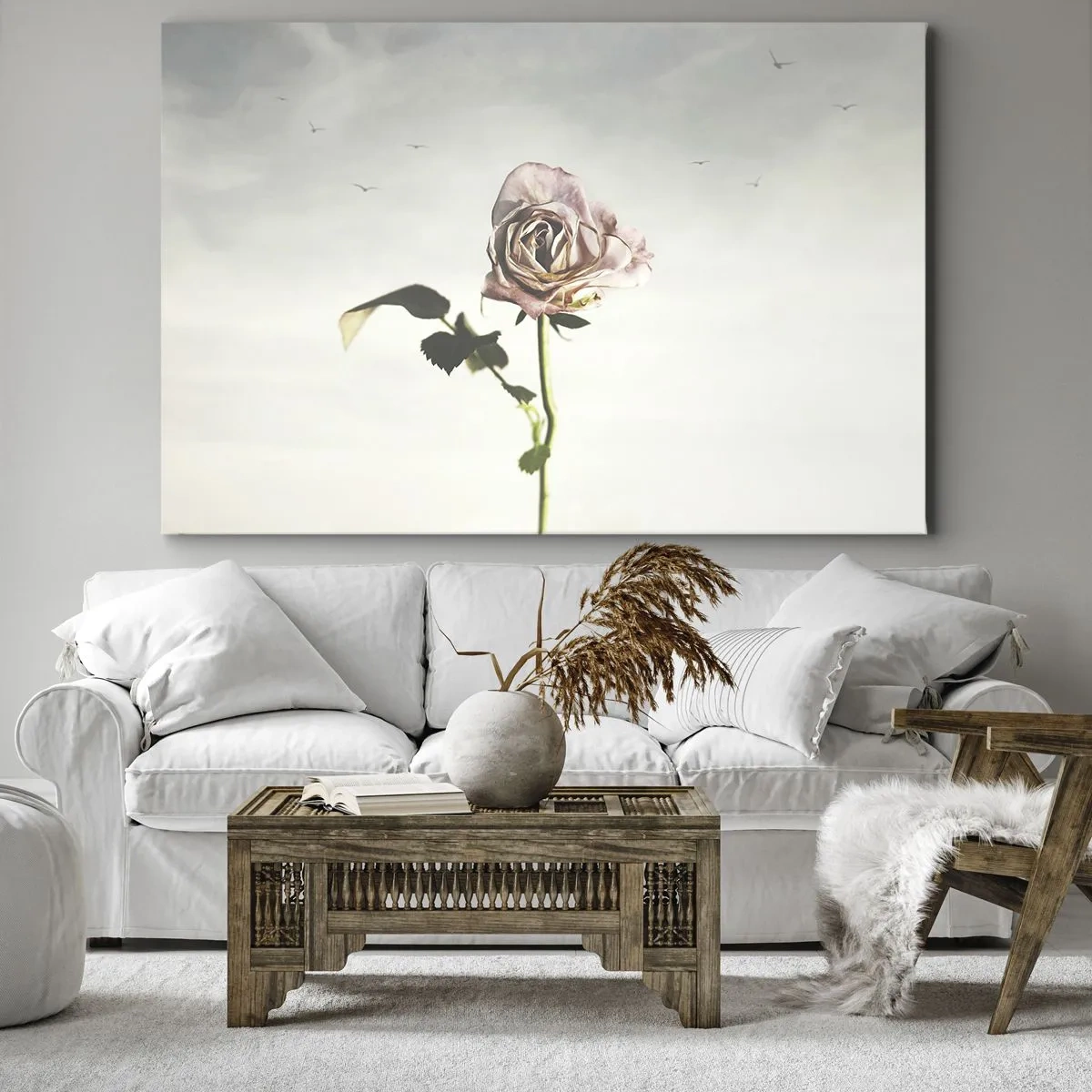 Lærredstryk - Billede på lærred - En sart rose mod en lys himmel med flyvende fugle - 70x50cm - Velkomst til foråret - Moderne vægdekoration til stue og soveværelse ARTTOR