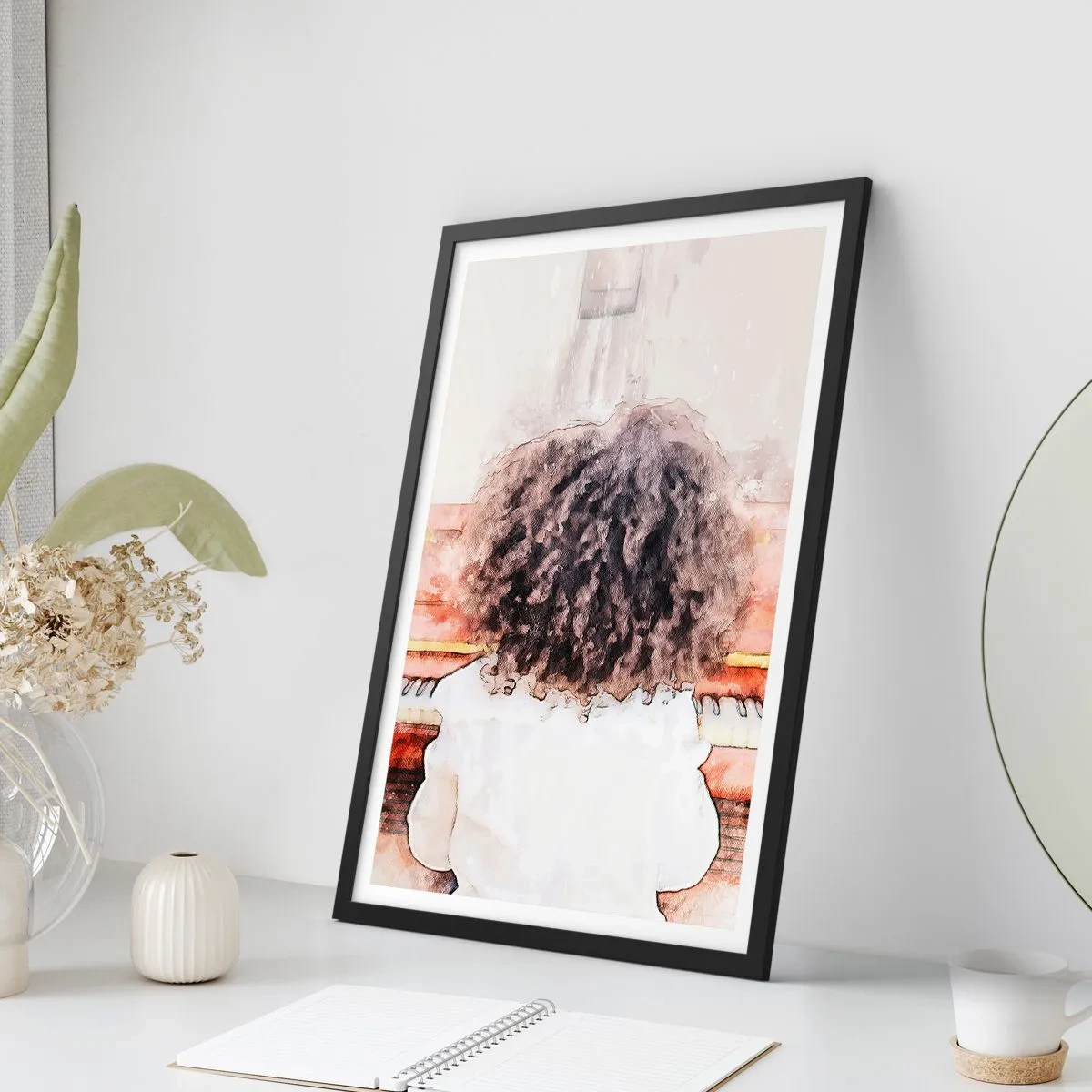 Plakat i sort ramme - Et barn med frodige krøller, der spiller klaver i akvarelstil - 50x70cm - i et ny verden - Moderne vægdekoration til stue og soveværelse ARTTOR