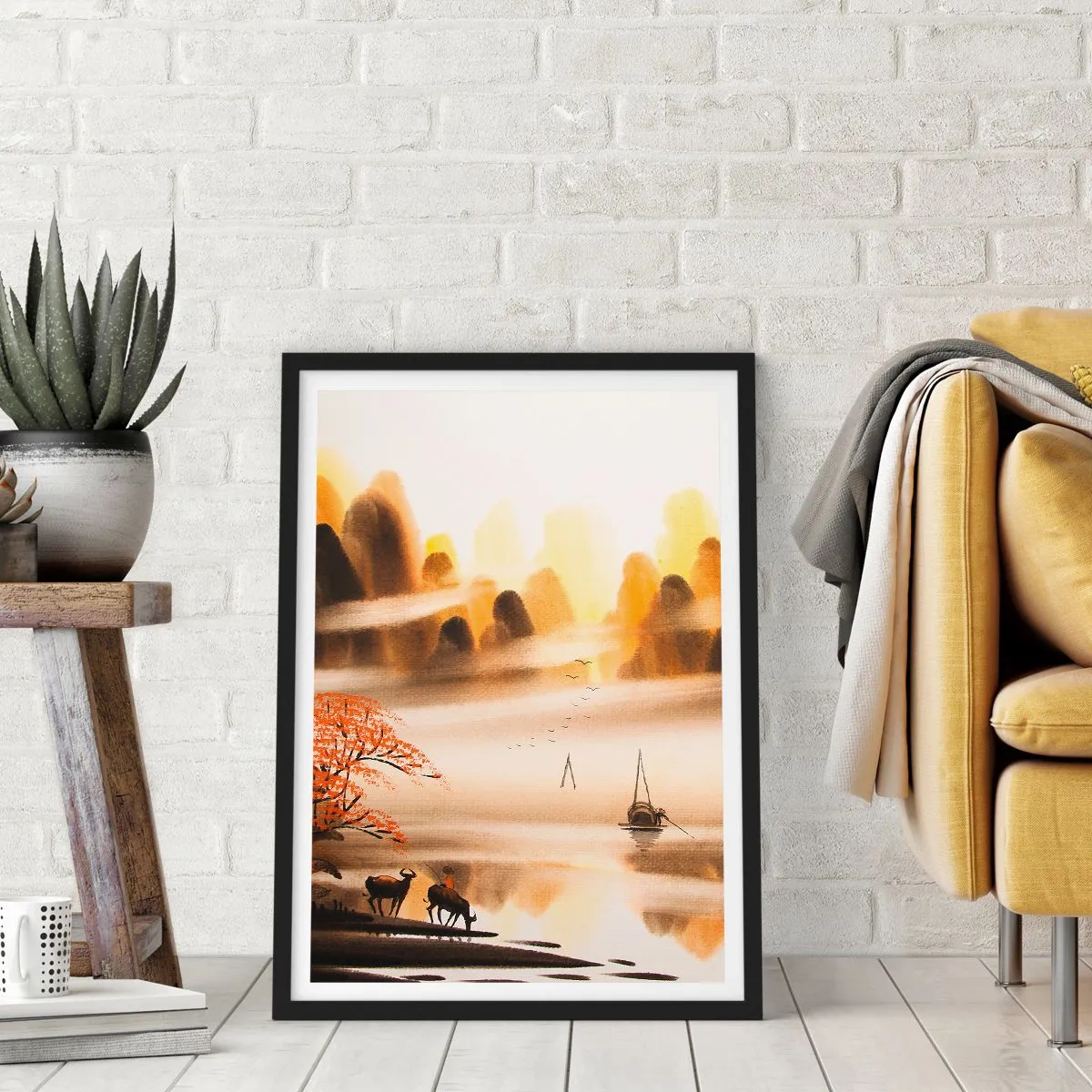 Plakat i sort ramme - Orientalsk bjerglandskab i tåge med en båd og dyr - 50x70cm - Længere væk end det fjerne Østen - Moderne vægdekoration til stue og soveværelse ARTTOR